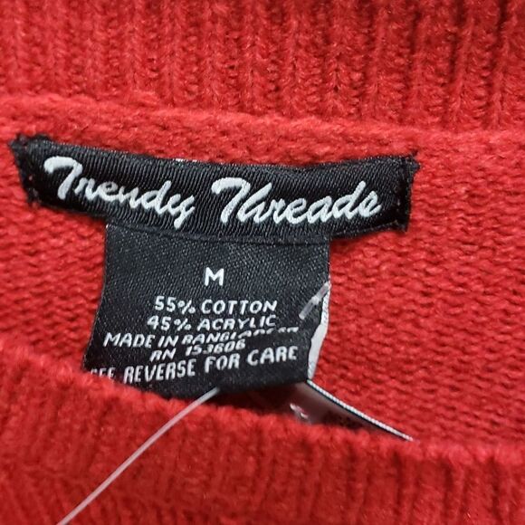 Trendy threads sweater  - Picture 2 of 3